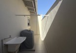 Linda casa com piscina .