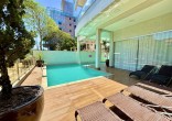Linda Cobertura Duplex com Piscina e Jacuzzi em Ma