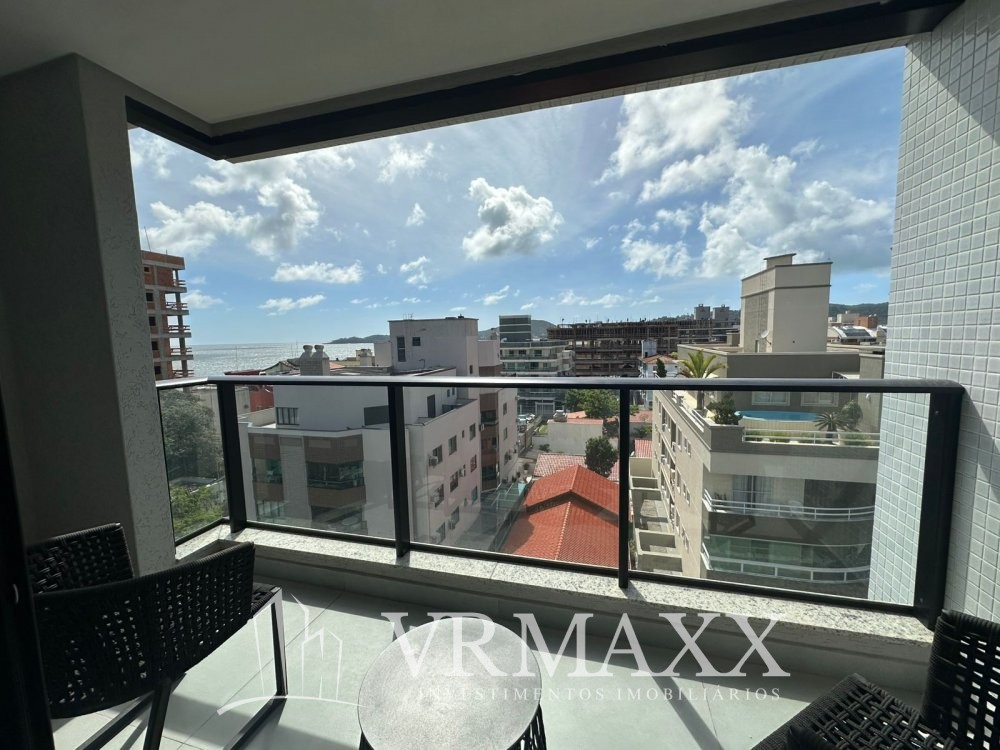 Linda Cobertura em Bombas 