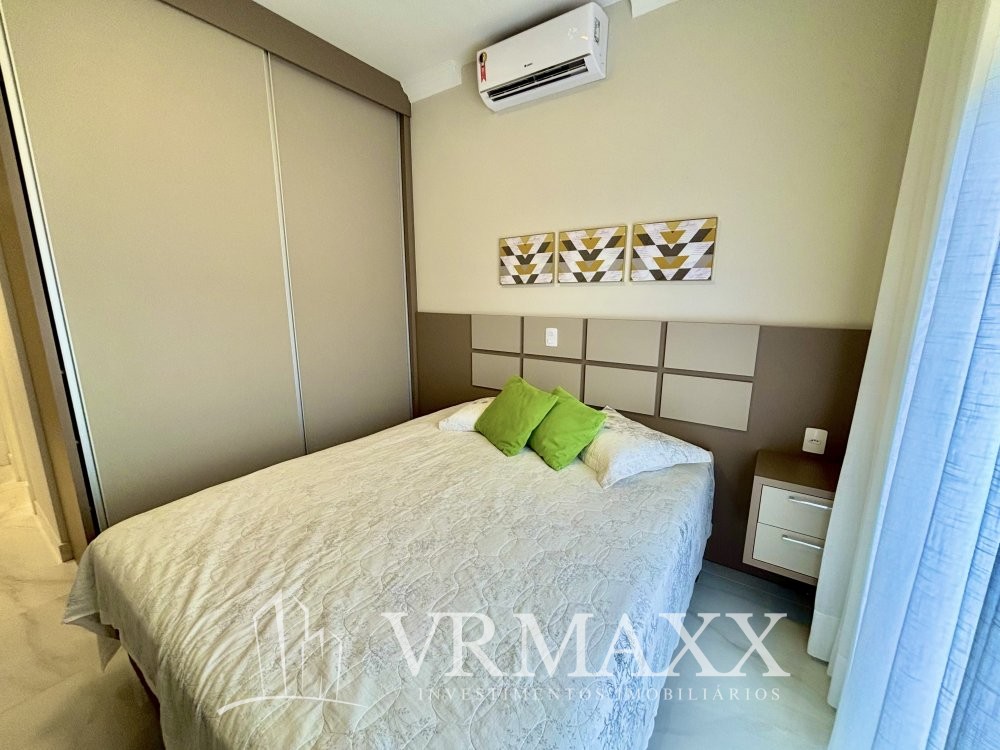 Linda Cobertura Duplex com Piscina e Jacuzzi em Ma