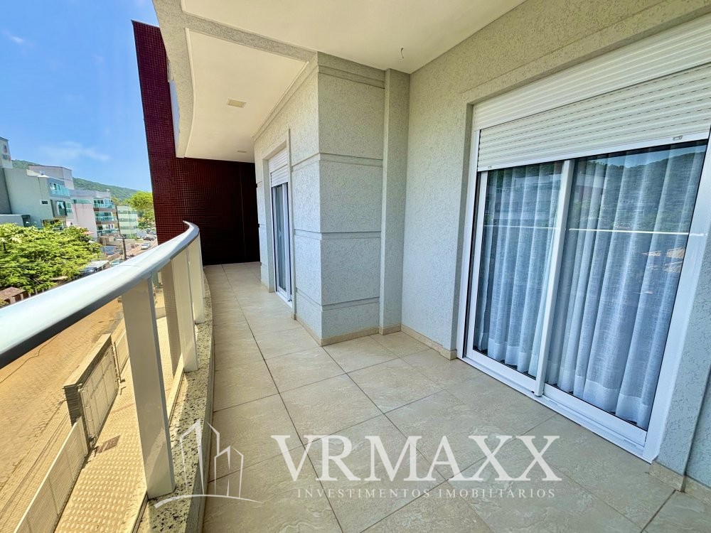 Linda Cobertura Duplex com Piscina e Jacuzzi em Ma