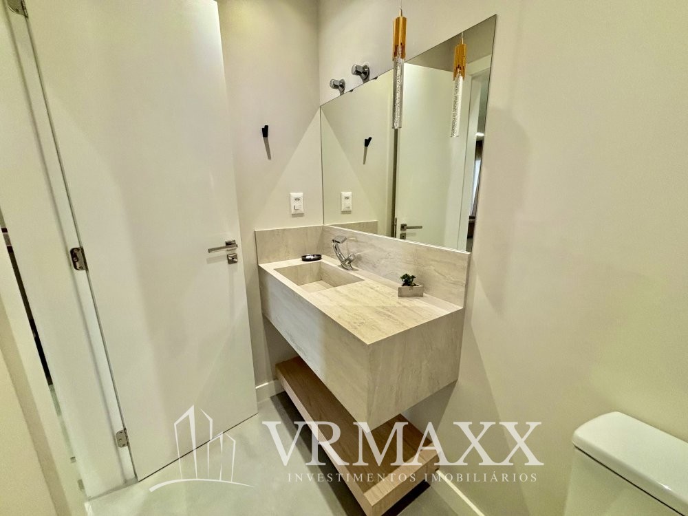 Lindo Apto Garden com Jacuzzi na Praia de Mariscal