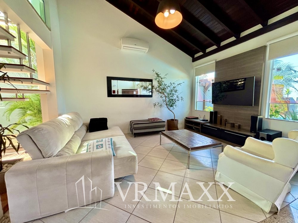 Lindssima Casa com Piscina em Mariscal
