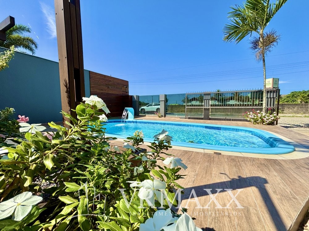 Lindssima Casa com Piscina em Mariscal