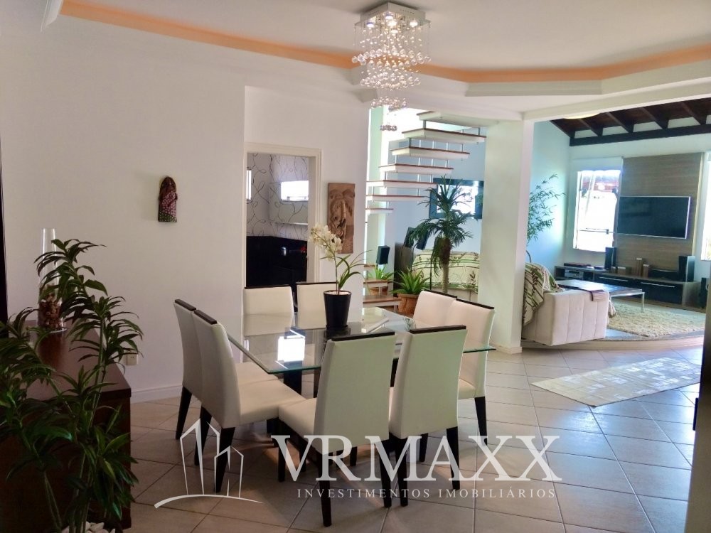 Lindssima Casa com Piscina em Mariscal