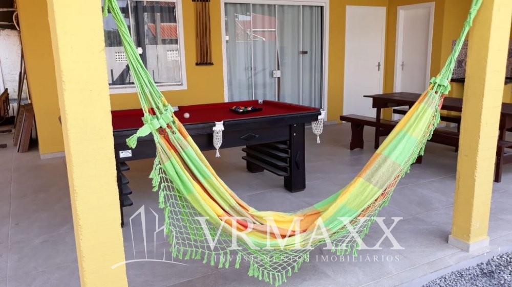 Casa com Piscina em Mariscal