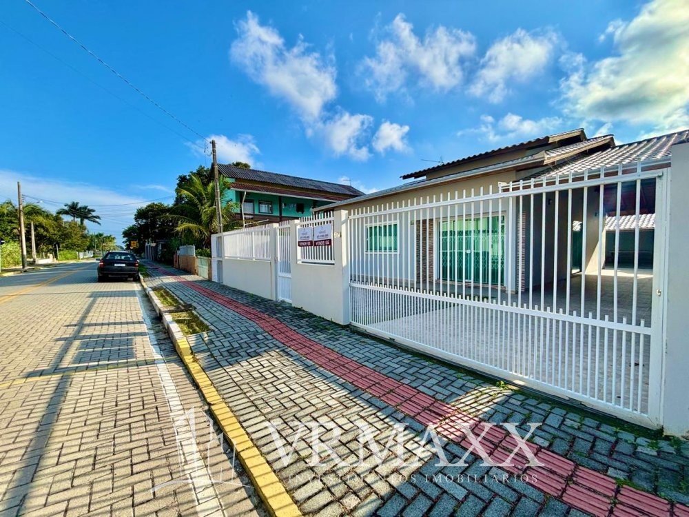 Linda casa mobiliada em Mariscal