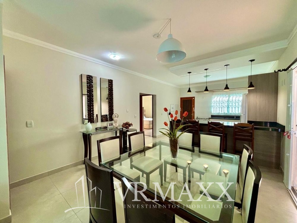 Linda casa mobiliada em Mariscal