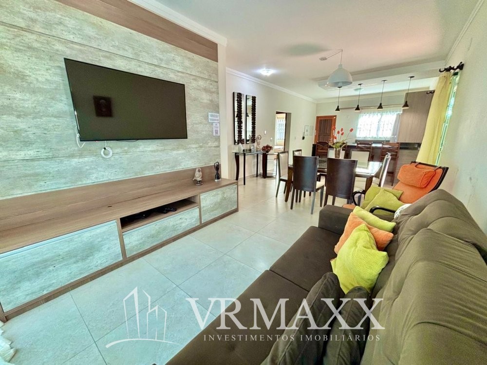 Linda casa mobiliada em Mariscal