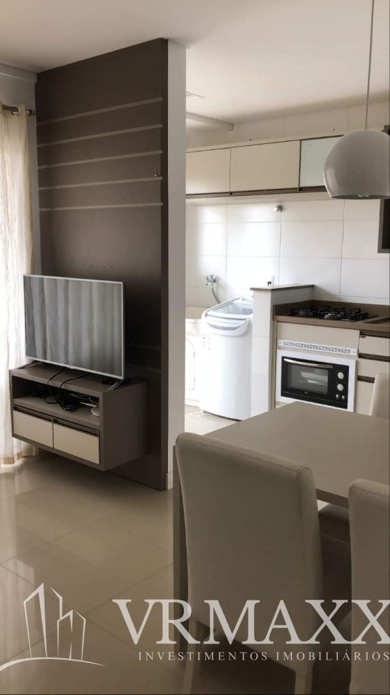 LINDO APARTAMENTO EM BOMBAS