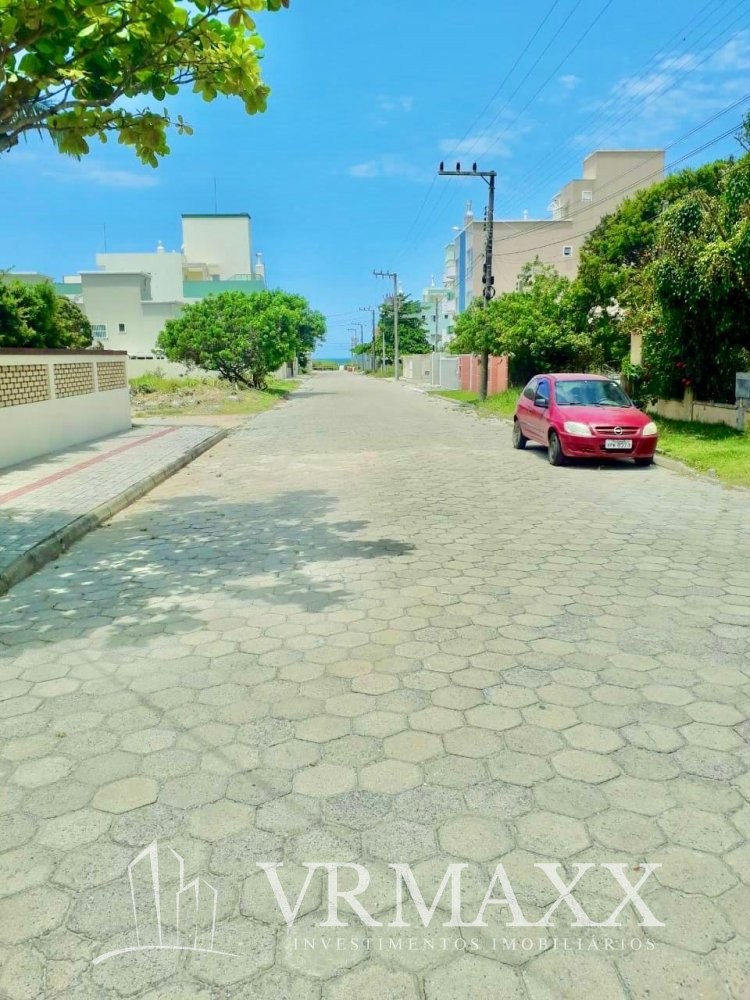 Lindo Sobrado com Conforto e Estilo Perto da Praia