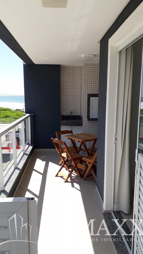 Apto Confortvel e Mobiliado Com Vista Mar 