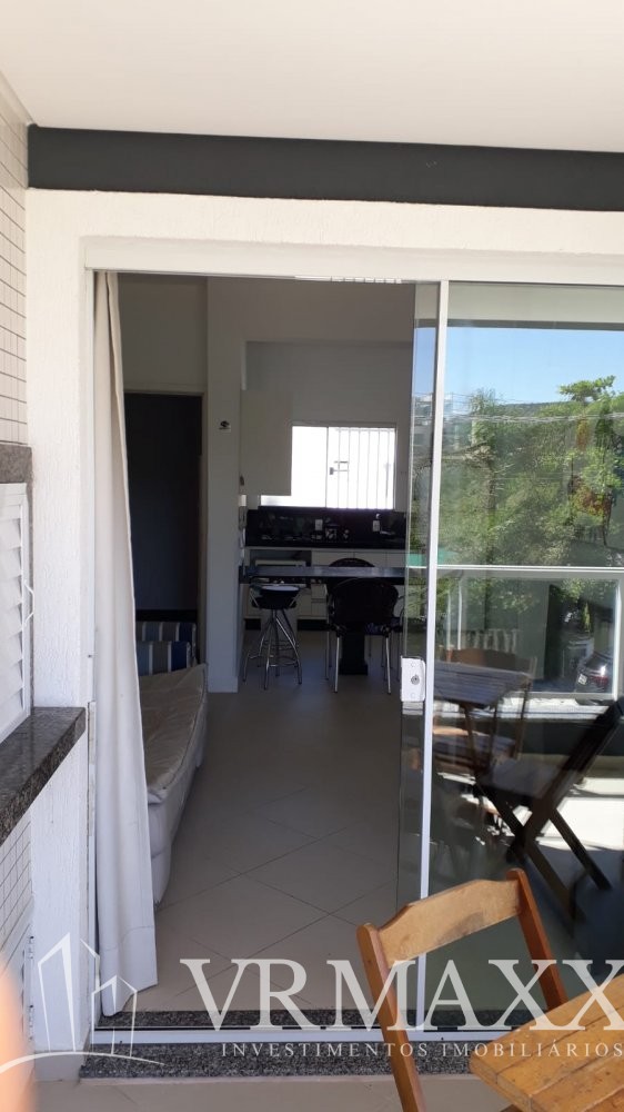 Apto Confortvel e Mobiliado Com Vista Mar 