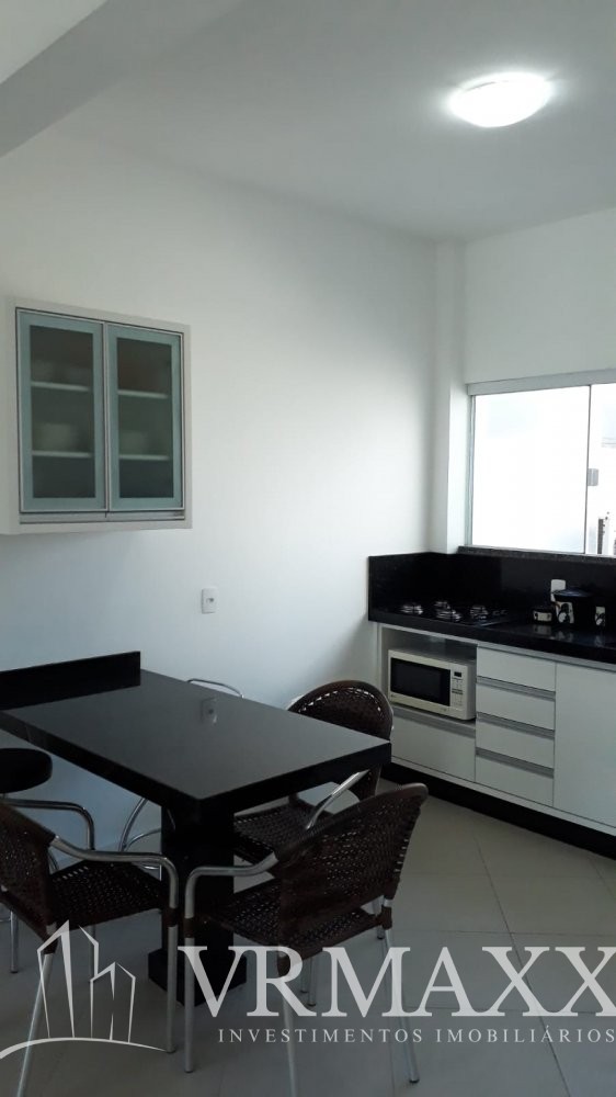Apto Confortvel e Mobiliado Com Vista Mar 