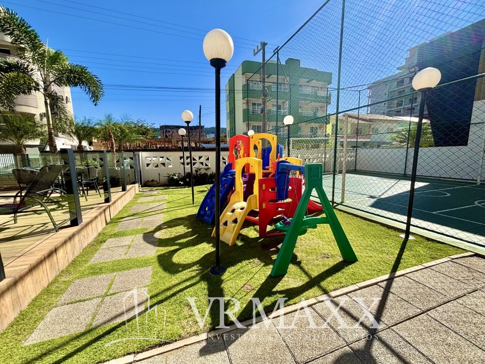 Lindo apartamento em bombas