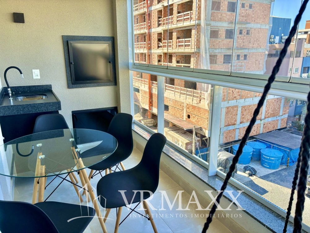 Lindo apartamento em bombas