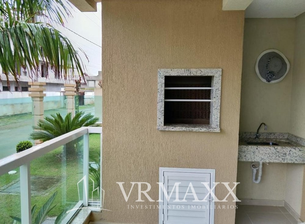Apartamento em Canto Grande