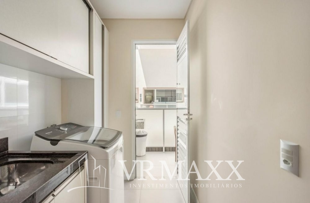 Lindo Apartamento Com Piscina a 80m do Mar