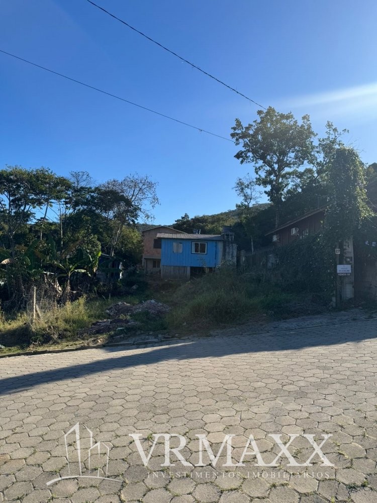 Excelente oportunidade de terreno em zimbros 