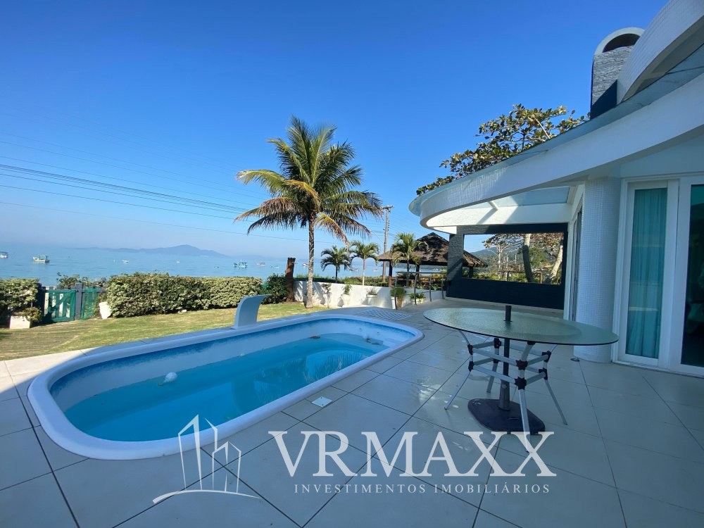 CASA FRENTE MAR