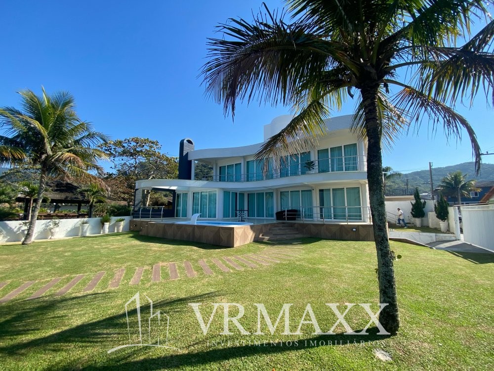 CASA FRENTE MAR