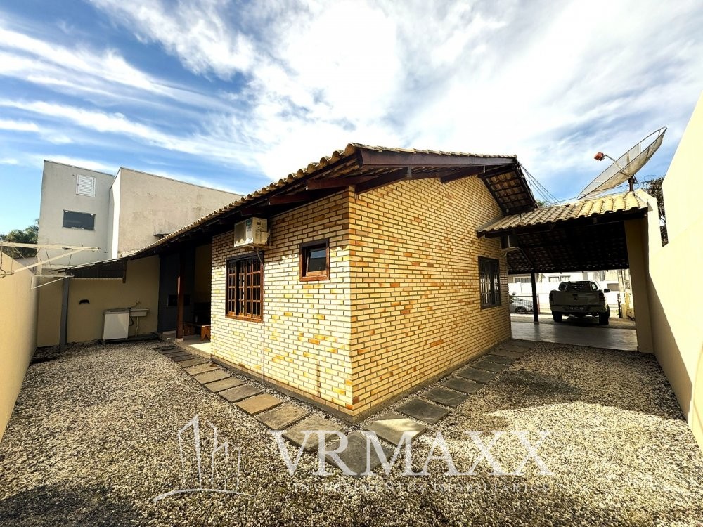 Linda Casa a 500m da Praia Para Sua Famlia