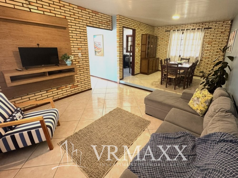 Linda Casa a 500m da Praia Para Sua Famlia