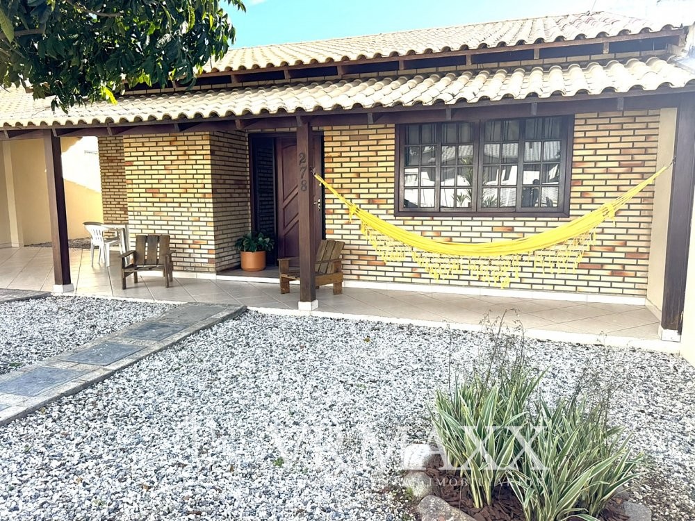 Linda Casa a 500m da Praia Para Sua Famlia