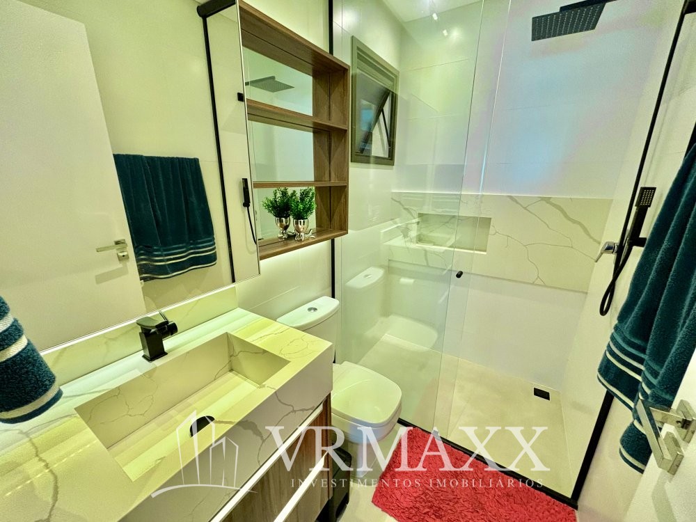 Lindo Apto Mobiliado na Praia de Bombas