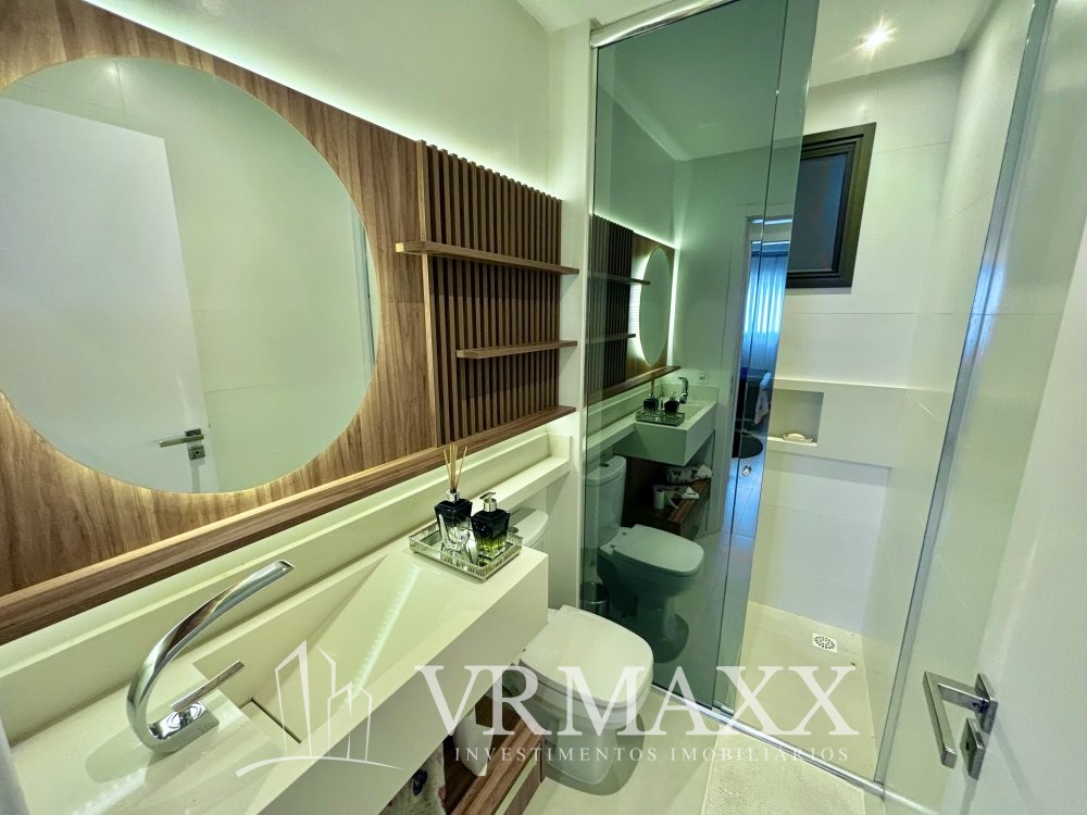 Lindo Apto Mobiliado na Praia de Bombas