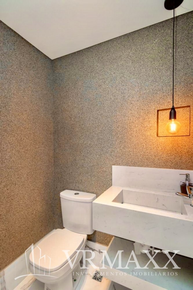 Lindo Apto Mobiliado na Praia de Bombas