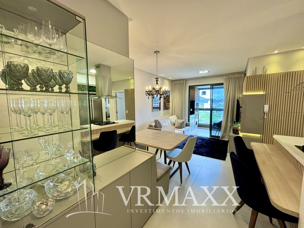 Lindo Apto Mobiliado na Praia de Bombas