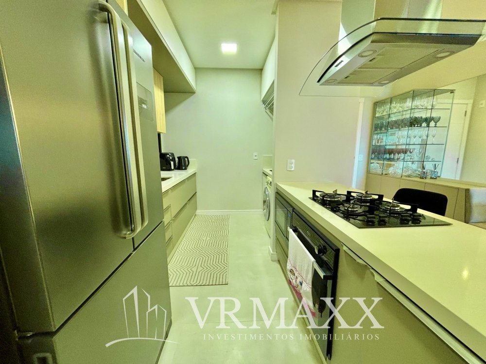 Lindo Apto Mobiliado na Praia de Bombas